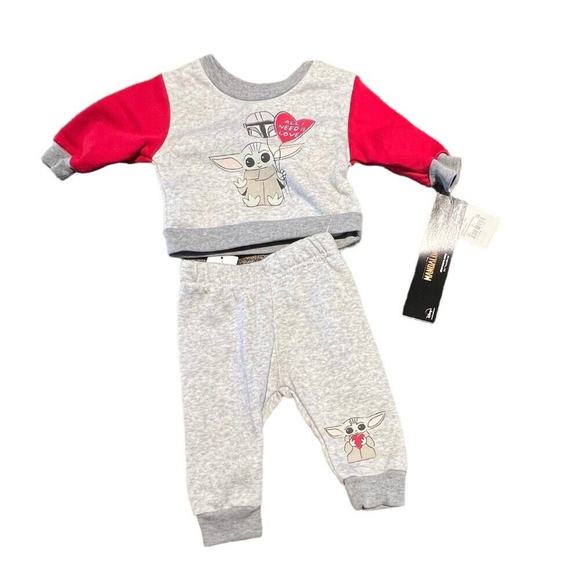 Disney Star Wars Mandalorian Outfit Size 0-3 M NEW Sweatshirt Sweatpants - Picture 1 of 3